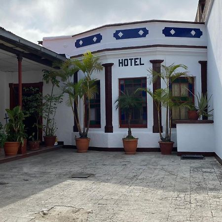 Hotel Malybu Guatemala City Ngoại thất bức ảnh